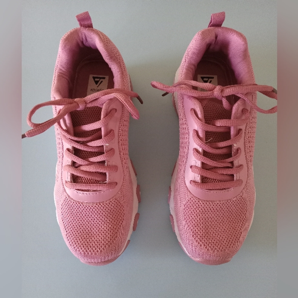 Athletic - Tennis Shoes